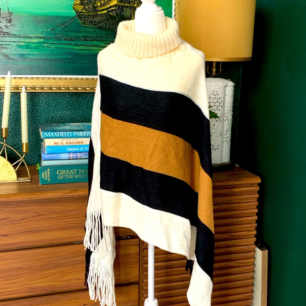 NWOT Colorblock striped poncho with fringe
